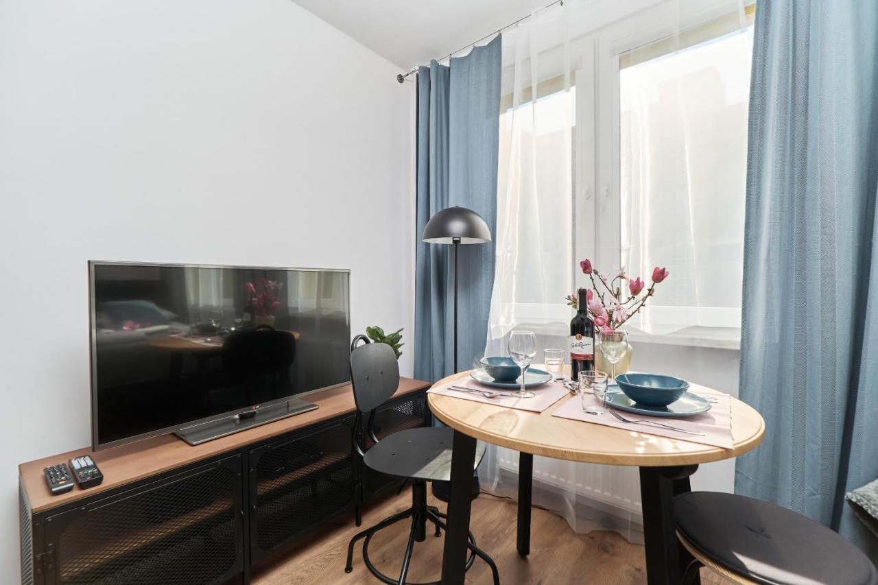 City Center Studio Apartment Wroclaw By Noclegi Renters Екстериор снимка